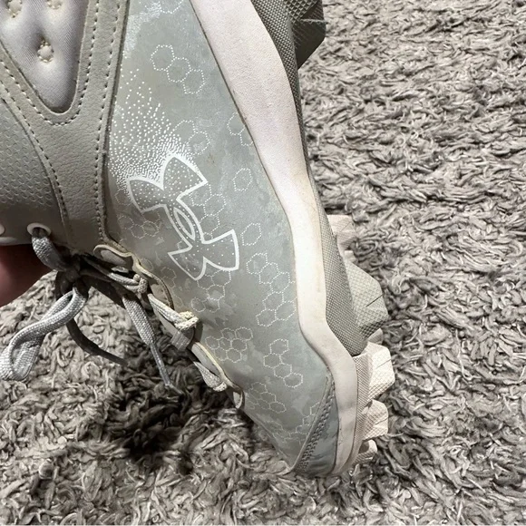 3/$15 Under Armour Harper 8 Low ST Baseball Cleats Light Gray Silver Shimmer - Picture 6 of 6